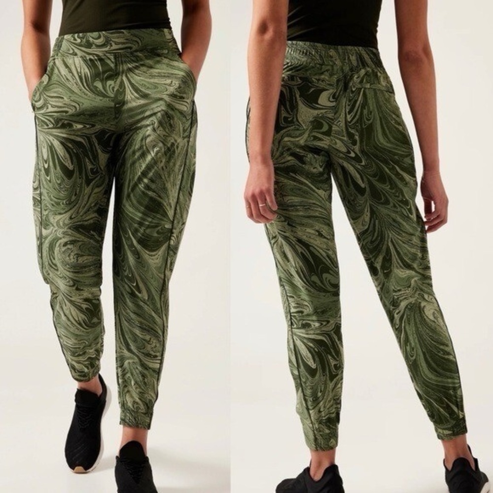 Athleta Brooklyn Joggers in a "Sumi Marble Green" (Size:12)